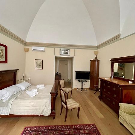 4 Balconi Rooms- Dimora Arditi B&B Lecce Ngoại thất bức ảnh