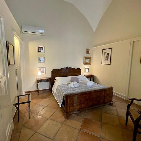 4 Balconi Rooms- Dimora Arditi B&B Lecce Ngoại thất bức ảnh