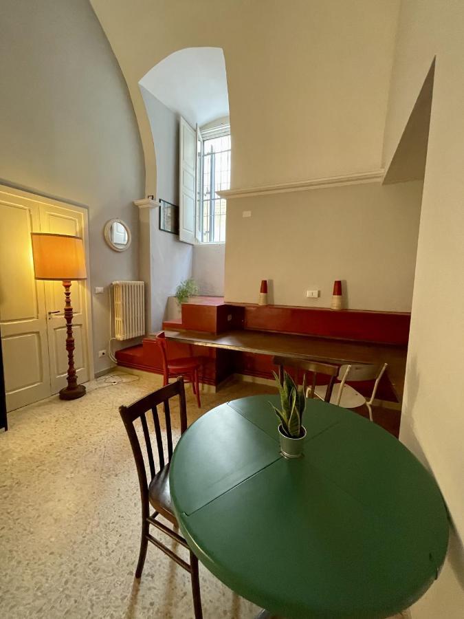 4 Balconi Rooms- Dimora Arditi B&B Lecce Ngoại thất bức ảnh