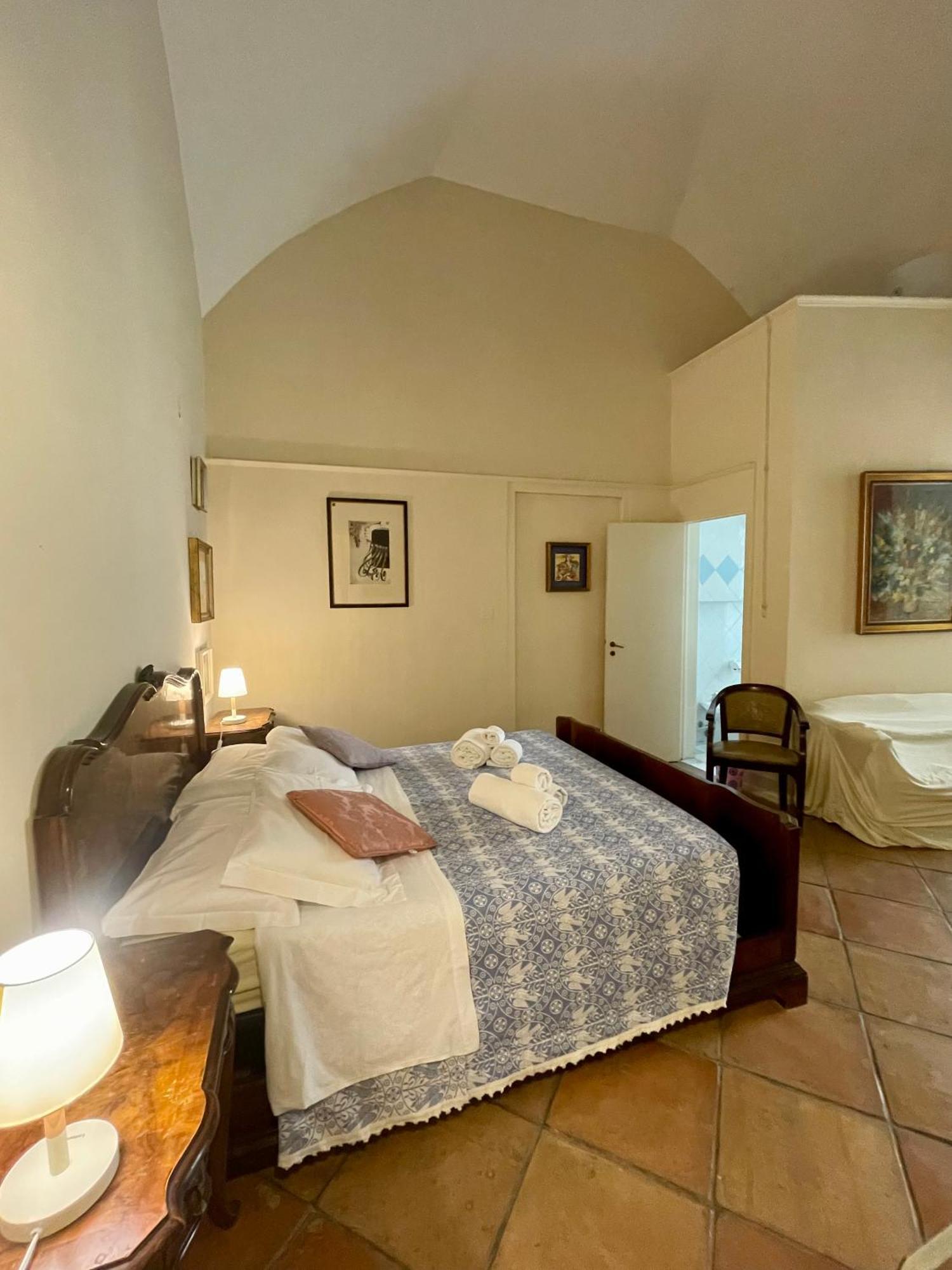 4 Balconi Rooms- Dimora Arditi B&B Lecce Ngoại thất bức ảnh