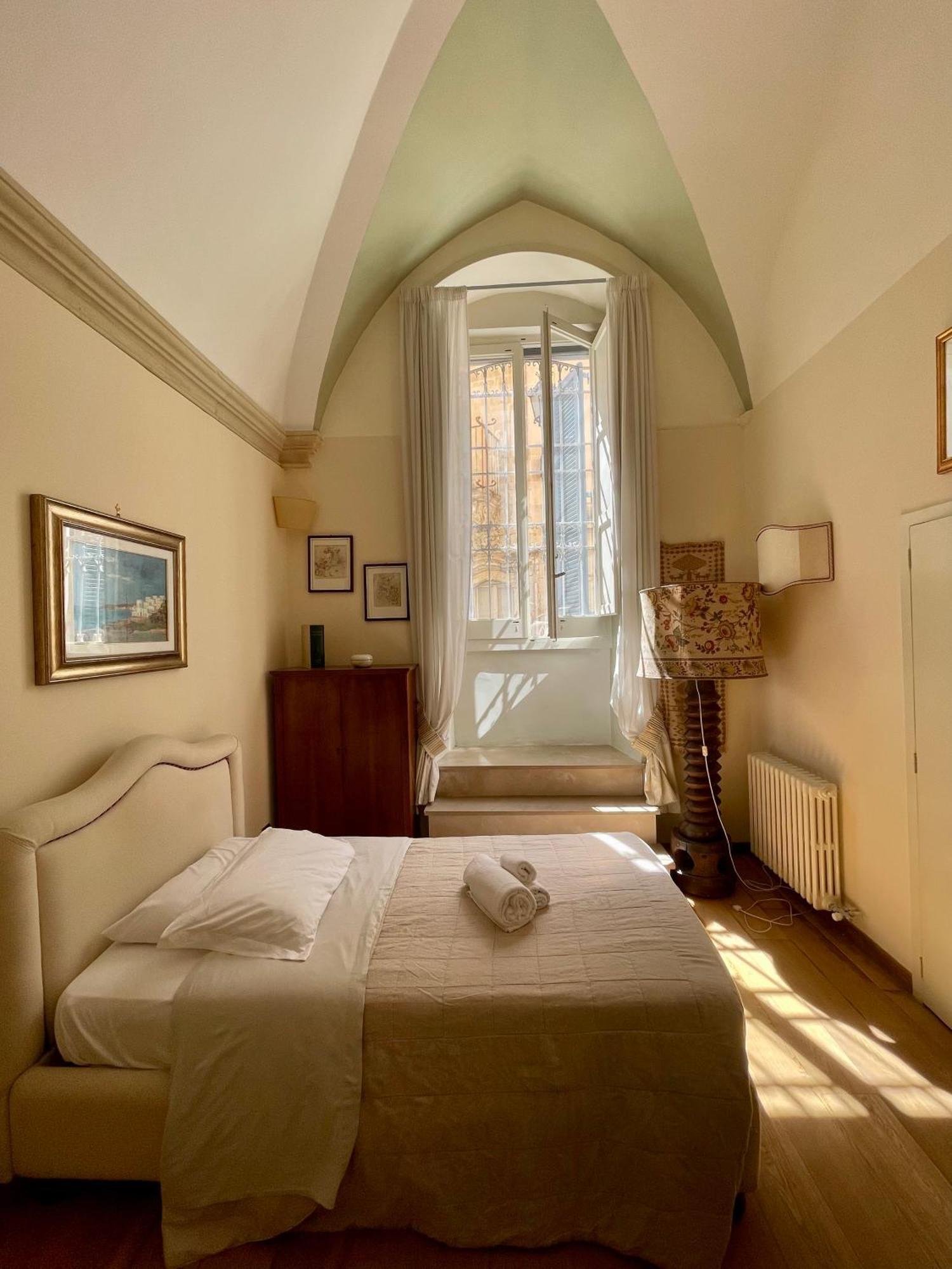 4 Balconi Rooms- Dimora Arditi B&B Lecce Ngoại thất bức ảnh