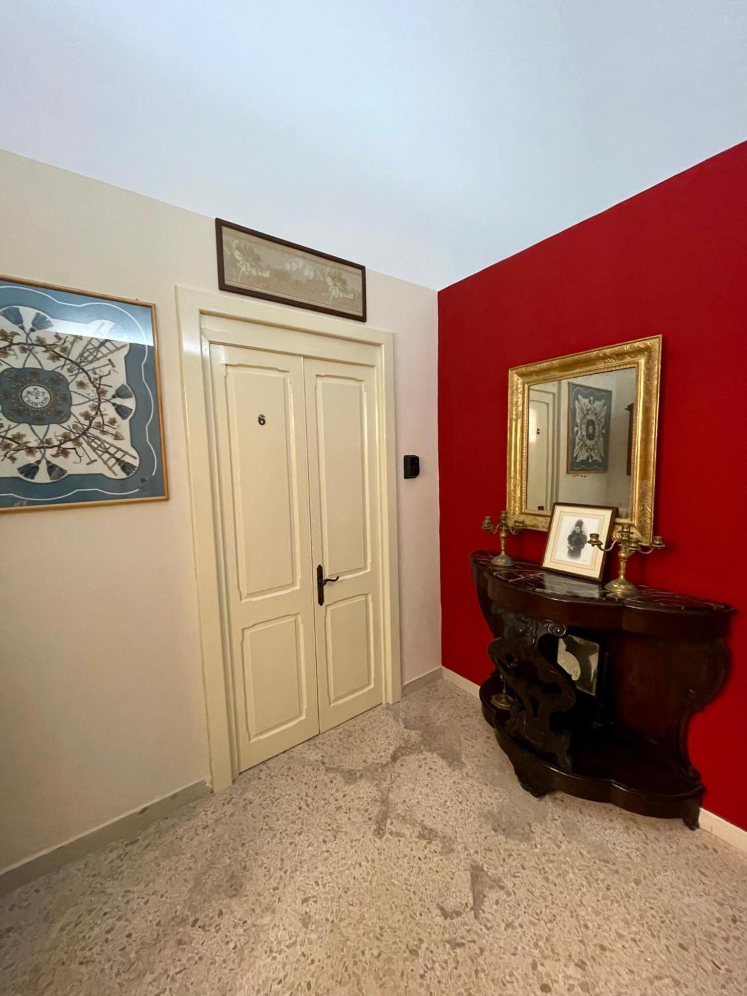 4 Balconi Rooms- Dimora Arditi B&B Lecce Ngoại thất bức ảnh